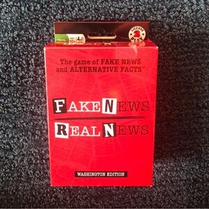 Fake News/Real News card game!